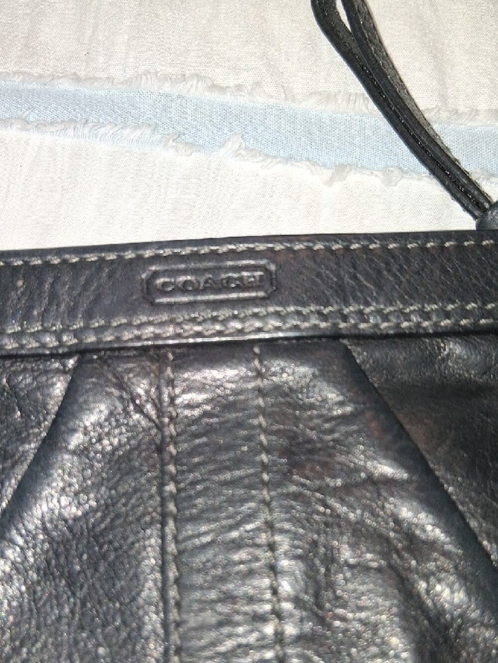 Black Coach Wristlet **Firm Price ** - Picture 9 of 10